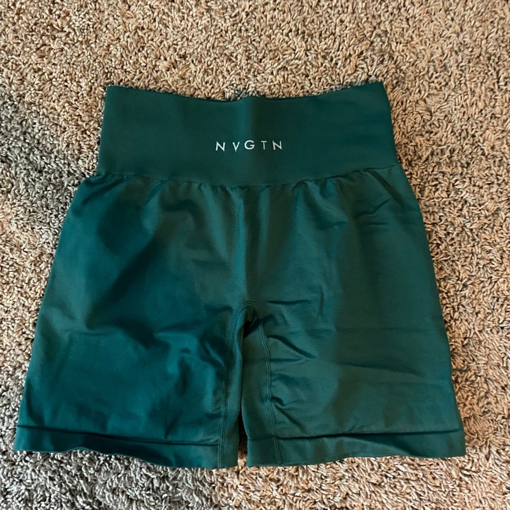Nvgtn solid seamless shorts